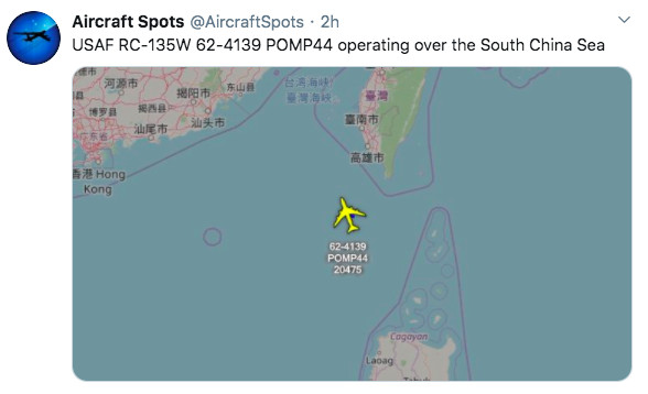 ▲▼根據「飛機守望（Aircraft spots）」上午公佈最新美軍機訊息顯示，一架美國空軍RC-135W 戰略偵察機在南中國海作業。（圖／擷自Aircraft Spots推特）