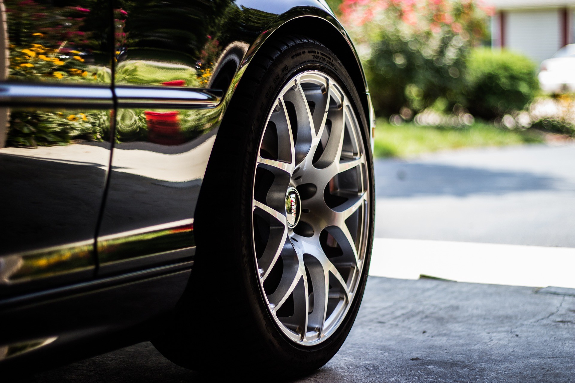 ▲汽車，汽車輪圈，輪圈，輪胎，車輪。（圖／pixabay）