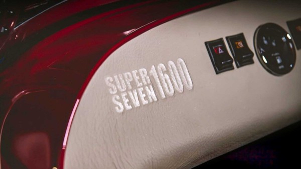 ▲Caterham Super Seven 1600復古車登場。（圖／翻攝Caterham）