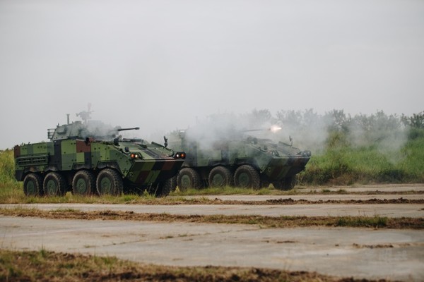 CM34輪型戰鬥車射擊訓練　強化部隊打擊火力