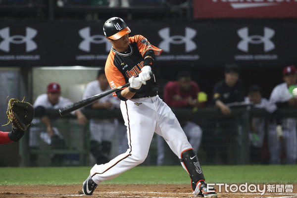 ▲▼0415 中華職棒統一獅對樂天桃猿-陳鏞基。（圖／記者黃克翔攝）