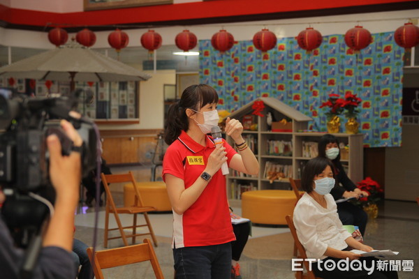 ▲翁章梁視察社福機構防疫演練。（圖／記者翁伊森翻攝）