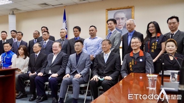 ▲國民黨舉行黃復興黨部主委交接儀式。（圖／記者羅婉庭攝）