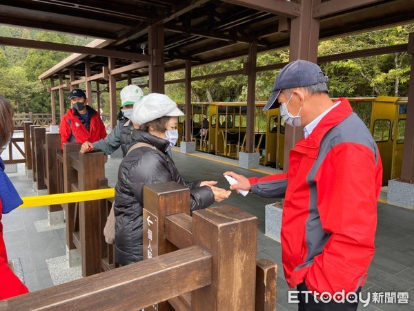 ▲▼為防疫，太平山遊樂區37.5度以上拒入園，及1.8千人總量管制等。（圖／記者游芳男翻攝，下同）