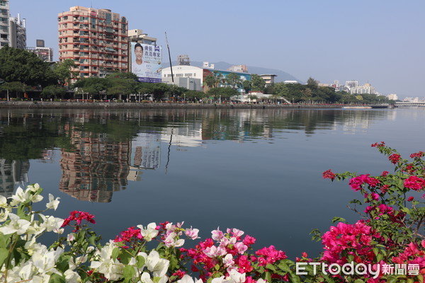 ▲▼高雄,工安,連續壁,坍塌,河岸,土壤液化,潛勢,大樓,開挖,基樁,透天,筏式基礎。（圖／記者陳建宇攝）