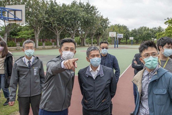 ▲客委會主委李永得在新竹市長林智堅陪同下親赴現地視察。（圖／新竹市政府提供）