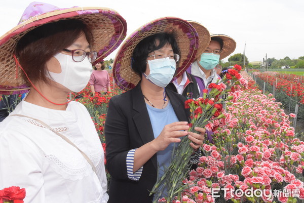 ▲彰化縣田尾花農開放賞花秘境打卡送花促銷買氣。（圖／彰化縣政府提供）