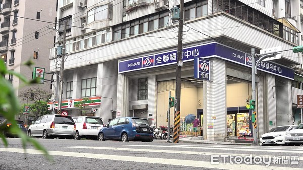 ▲▼內湖全聯和7-Eleven房東「大第名廈」店面遭到法拍。（圖／記者徐斌慎攝）