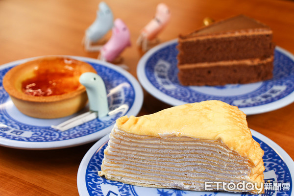 ▲迴轉壽司也吃得到千層蛋糕！藏壽司甜點祭開跑　魚人扭蛋5月再回歸。（圖／記者黃士原攝）