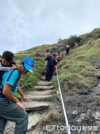 ▲▼阿朗壹古道位於台東縣達仁鄉南田村至屏東縣牡丹鄉旭海村之間，目前部分路段被劃入旭海觀音鼻自然保留區，受相關法規的管制保護。（圖／台東縣政府提供，下同）