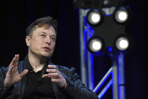 特斯拉申請160萬公里電池專利　Elon Musk準備要與Panasonic分手？（圖／達志影像／美聯社）