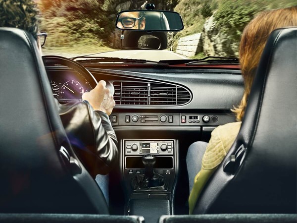 保時捷老911也能用Apple CarPlay　原廠推4.6萬元起加價購方案（圖／翻攝自保時捷）