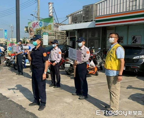 ▲51勞動節連續假期共3天，台南市警局動員所屬各分局，在自已轄內觀光景點進行交通管制疏導及防疫宣導。（圖／記者林悅翻攝，下同）