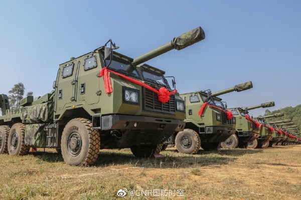 ▲▼解放軍「PCL181新型車載加榴砲」服役　列裝東部戰區。（圖／翻攝中國之聲）