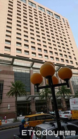 ▲針對台南大億麗緻酒店要在6月底熄燈，台南市長黃偉哲表示，市府希望能幫忙，一起努力或許有些轉圜。（圖／記者林悅翻攝，下同）