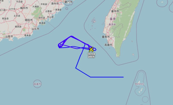 ▲▼美軍EP-3E偵察機呈現「之字飛行」路徑，而且進入了台灣的防空識別區。（圖／翻攝自Aircraft Spots推特）
