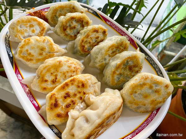 ▲▼餃子鮮.專賣店。（圖／台南好Food遊提供）