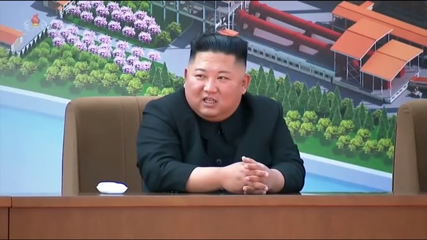 ▲▼金正恩出席肥料工廠竣工儀式。（圖／翻攝自北韓官媒）