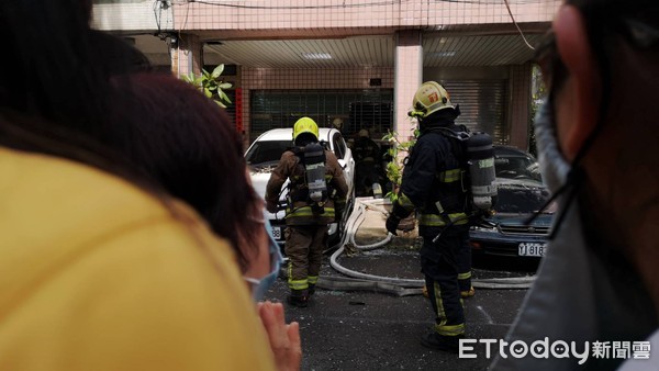 ▲高雄大連街五死火警             。（圖／記者吳奕靖攝）