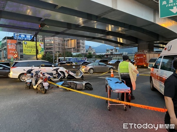 ▲▼消防化學車與機車騎士擦撞，騎士送醫後搶救不治。（圖／記者陳豐德翻攝）