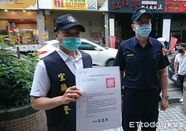 ▲▼羅東「星聲代KTV」多次縱容少年深夜聚集，6日遭停業10天處分。（圖／記者游芳男翻攝，下同）