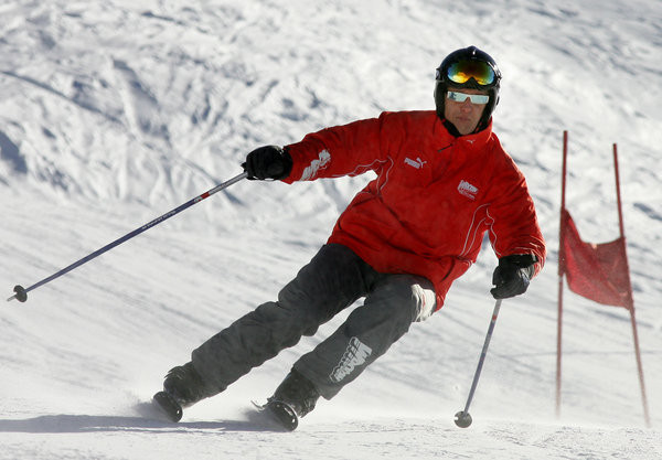 2005年1月14日，舒馬克在義大利滑雪的英姿。（圖／CFP）