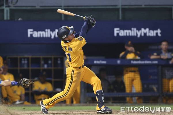 ▲▼0513 中華職棒中信兄弟對富邦悍將-吳東融。（圖／記者黃克翔攝）