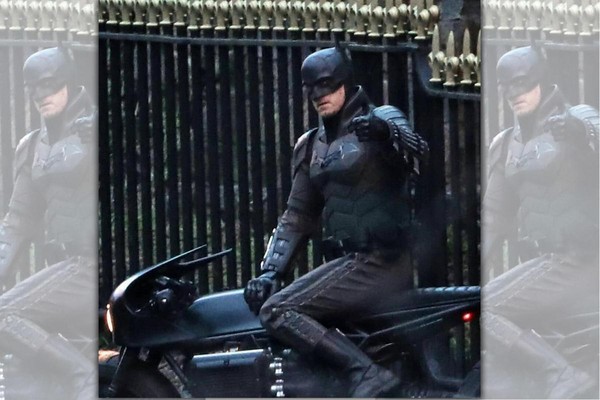 羅伯派汀森如果想在開工後穿上這身蝙蝠裝，可能又得要再次魔鬼特訓才行。（翻攝自Matt Reeves官方推特）