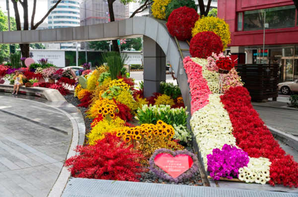 ▲花閃活動。（圖／勤美璞真文化藝術基金會提供）