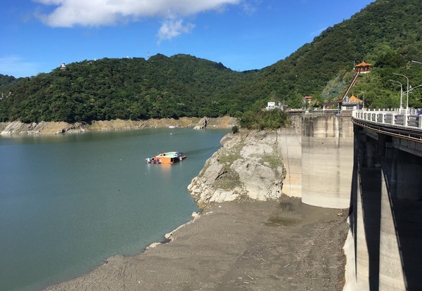 ▲「黃蜂」進補，石門水庫水位止跌回升