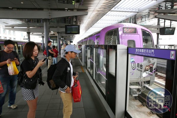 除了坐擁高鐵站點，青埔特區更橫跨3個機捷站，通勤機能強。