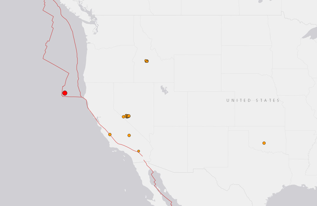 ▲▼ 美國加州18日外海凌晨2時34分發生規模5.5地震。（圖／翻攝自USGS）
