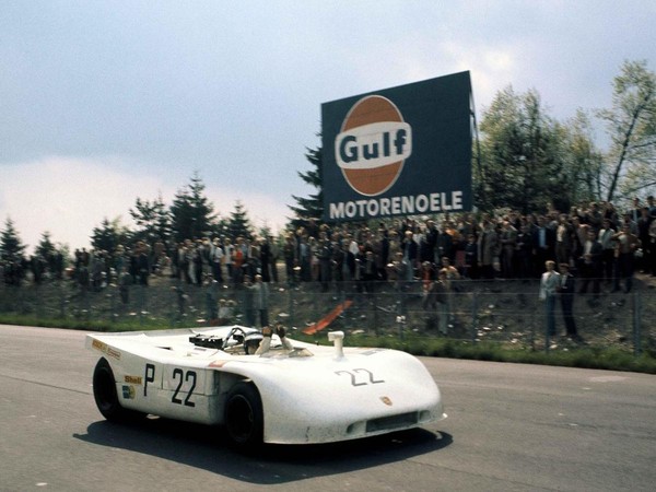1970年Kurt Ahrens與Vic Elford合作駕駛Porsche 908/03 Spyder No.22奪得紐柏林1,000公里賽事冠軍。