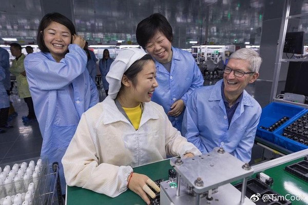 以前的iPhone都由鴻海、和碩與緯創等台廠負責組裝，但是今年蘋果高層找上了王來春（立訊董事長），要她加入iPhone組裝廠之列。
