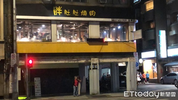 ▲▼京華城,拆除,廢墟,燒烤店。（圖／記者林裕豐攝）