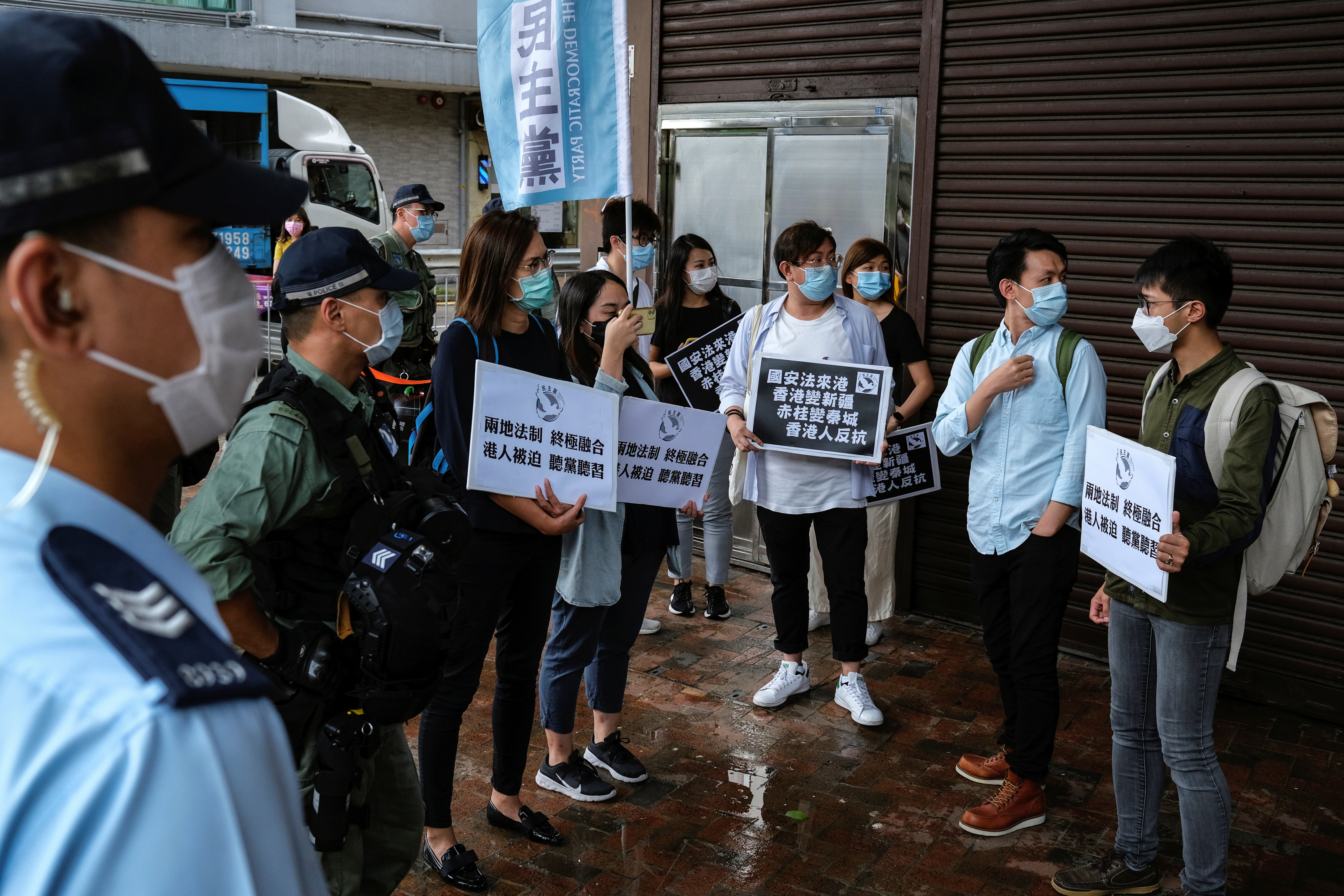 ▲▼香港活動人士抗議北京想推動的新國安法。（圖／路透）