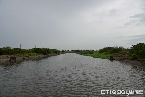 ▲牛挑灣溪排水牛挑灣橋下游治理工程」將在水林鄉及四湖鄉牛挑灣溪興建堤防、做全面排水路改善工程。（圖／記者蔡佩旻翻攝）