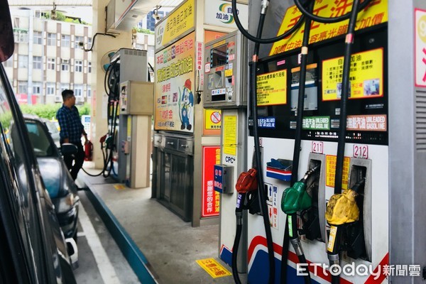 ▲台灣中油下周擬調漲國內汽、柴油零售價。（圖／記者姜國輝攝）