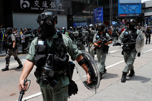 港警：民調顯示近8成港人對警方「充滿信心」 | ETtoday大陸新聞