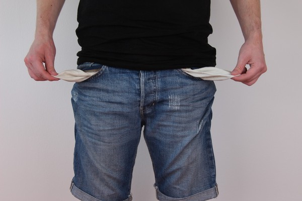 ▲▼口袋,錢,窮。（圖／取自免費圖庫Pixabay）