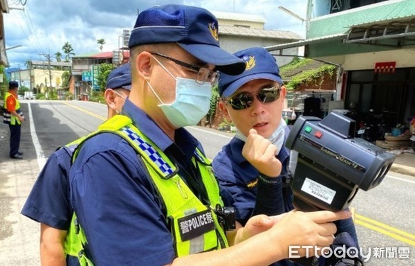 ▲▼南投埔里警分局公告，調整埔里鎮、國姓鄉道路，共26處非固定式測速照相地點，加強取締超速及改裝噪音車。（圖／張弘昌翻攝）