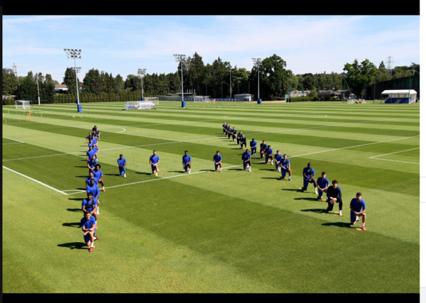 ▲▼切爾西排字聲援佛洛伊德之死             。（圖／翻攝自Chelsea Football Club 官方臉書粉專）