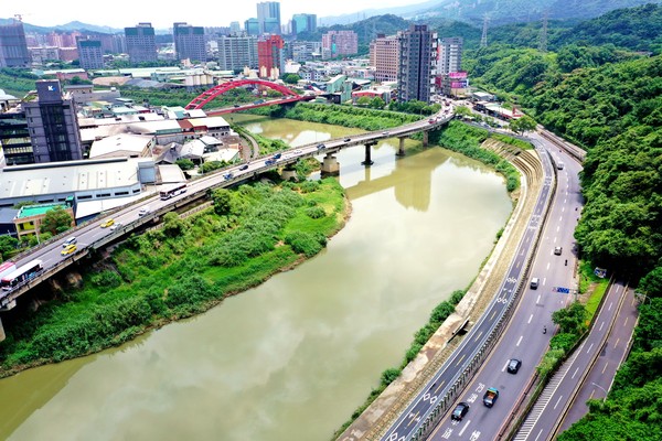 ▲「基隆河自行車道串連計畫」今（3日）正式啟用。（圖／新北市政府水利局提供）