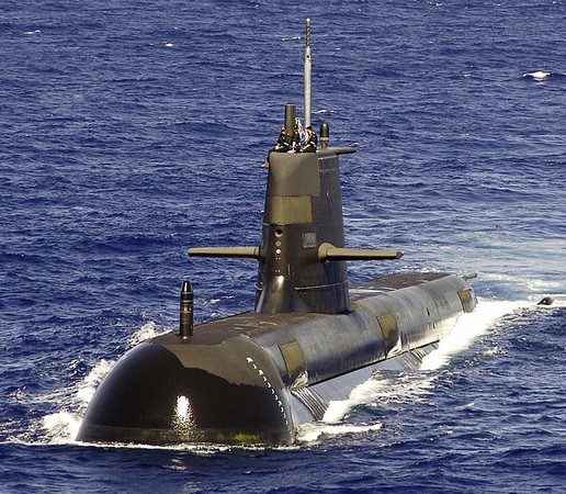 ▲柯林斯級是澳洲海軍最新銳潛艦，也是全球體積第四大的柴電潛艦，僅次於中國的032級、日本的蒼龍級和親潮級，已經逼近核子潛艦的大小。（圖／取自免費圖庫Wikimedia Commons）