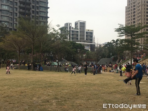 ▲▼新竹關埔重劃區,新竹房市,新竹關新路,新竹公園,新竹關埔公園,新竹大樓,新竹電梯大樓。（圖／記者張菱育攝）