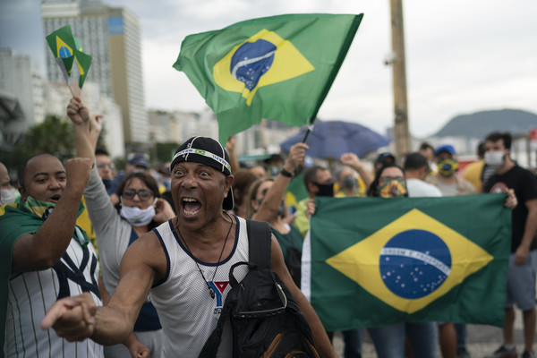 ▲▼巴西民眾上街支持總統波索納洛。（圖／達志影像／美聯社）