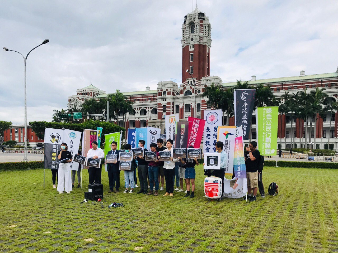 ▲▼青年團體宣布6月13日將發起「抗爭未完，台港同行」晚會。（圖／邊城青年提供）