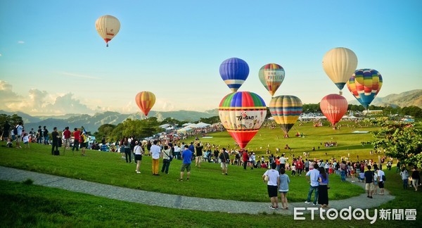 ▲▼台東釋出旅遊大利多，組團入住合法旅宿2晚以上就有優惠，最高可獲熱氣球繫流體驗。（圖／台東縣政府提供，下同）