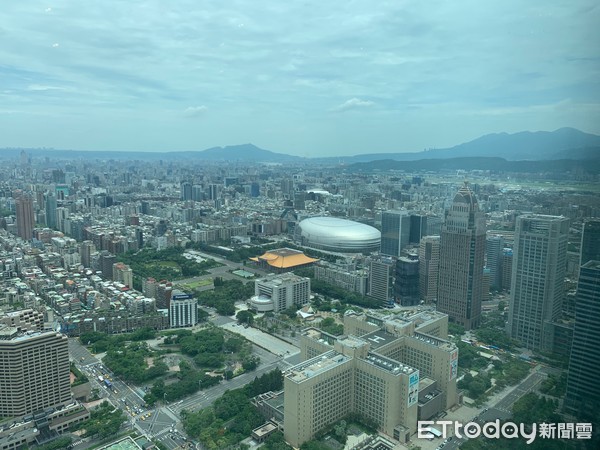 ▲大巨蛋，台北101，101，空拍，台北盆地。（圖／ETtoday攝）