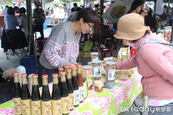 ▲ 新北希望市集聯名斜槓職人 週末淡水、碧潭市集熱鬧登場。（圖／新北市農業局提供）